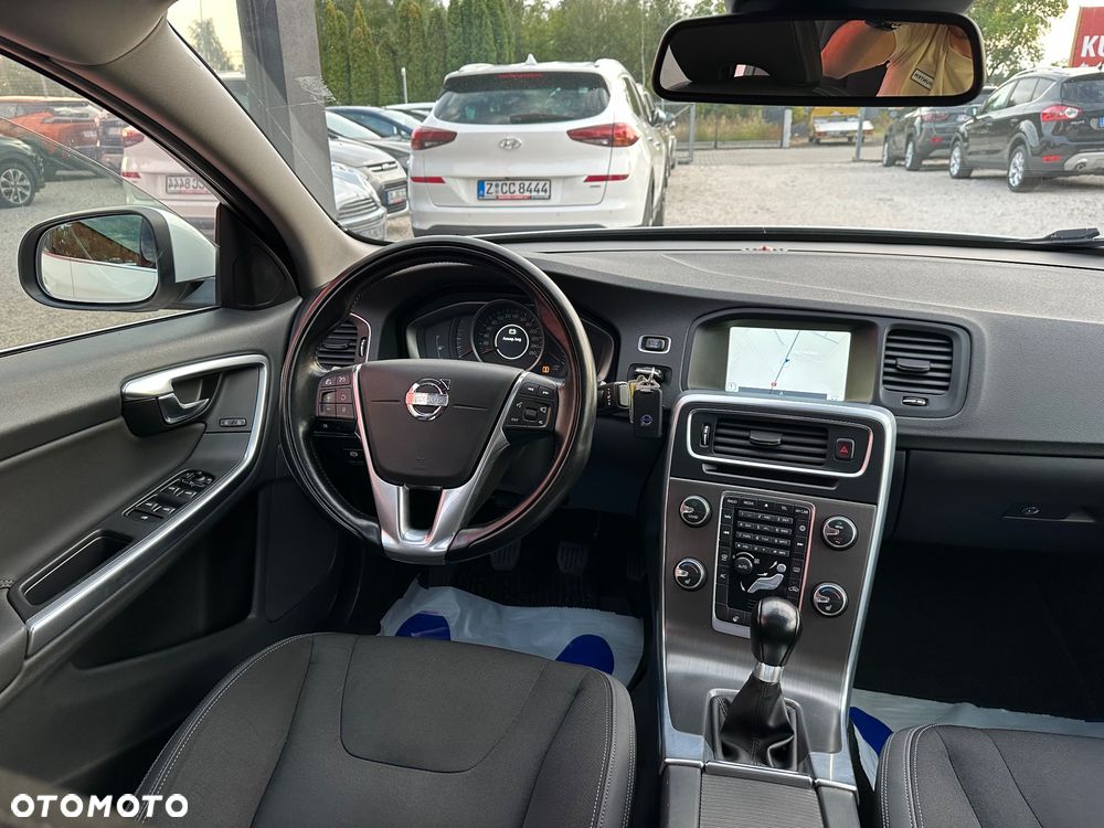 Volvo S60 D2 - 26