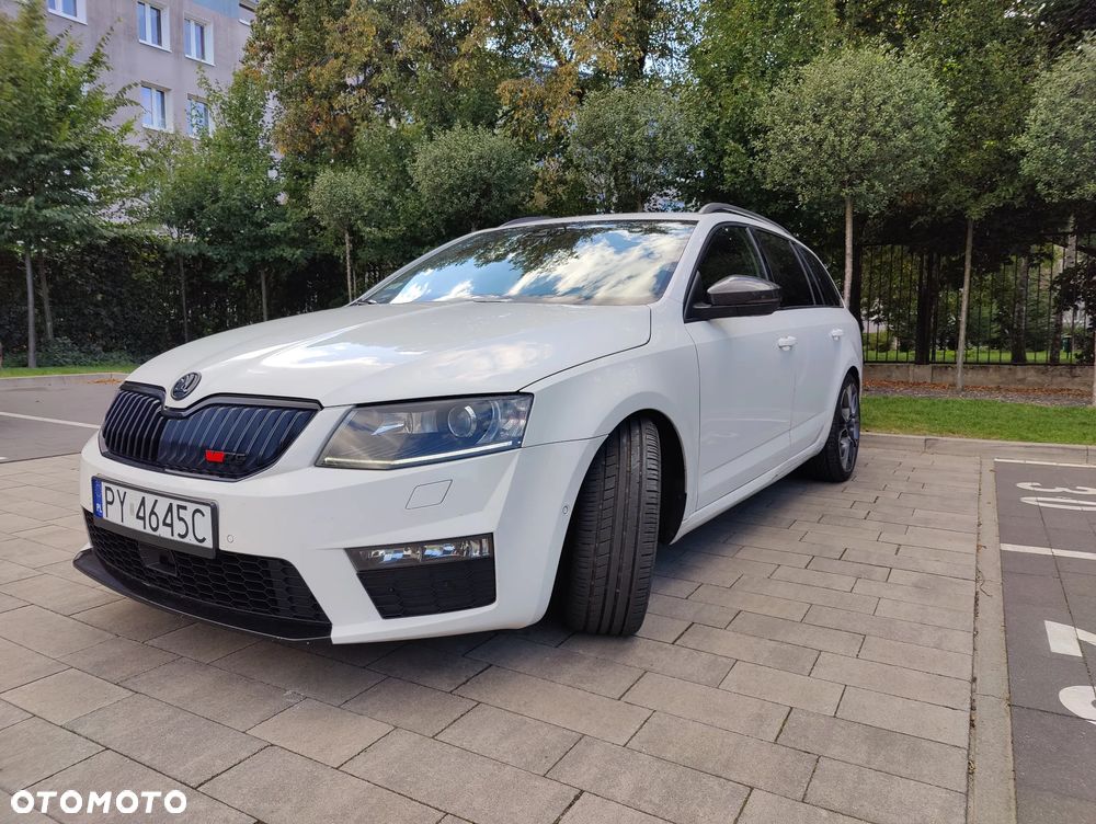 Skoda Octavia 2.0 TDI RS DSG - 2