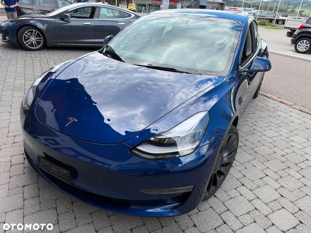 Tesla Model 3 Langstreckenbatterie Allradantrieb Dual Motor Performance - 9