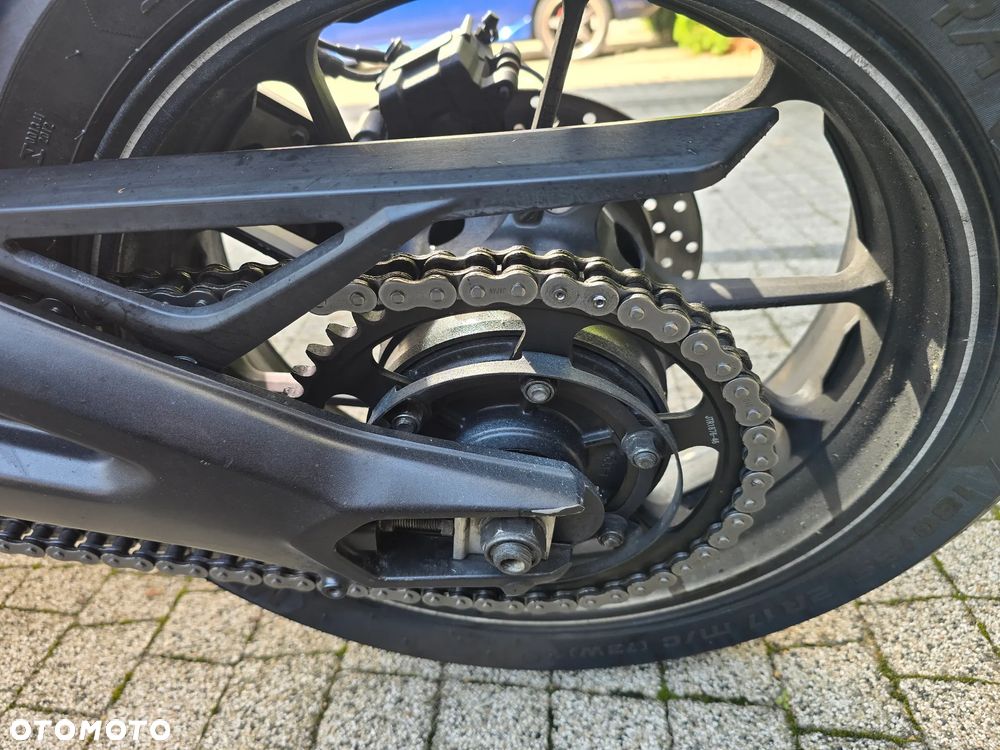 Yamaha MT - 13
