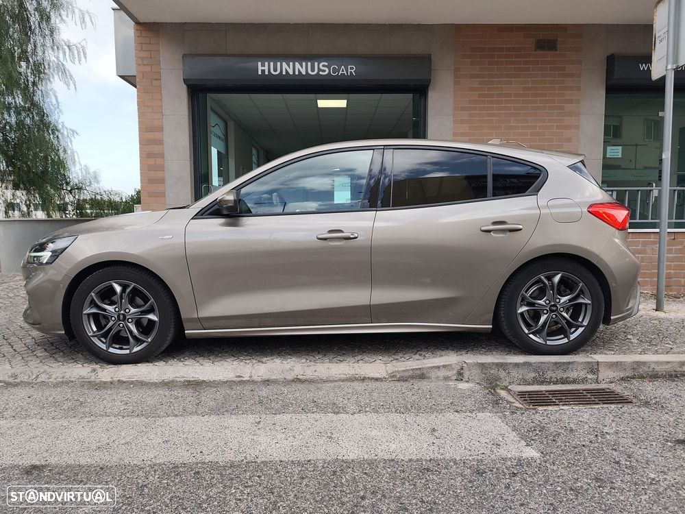Ford Focus 1.0 EcoBoost ST-Line X - 4