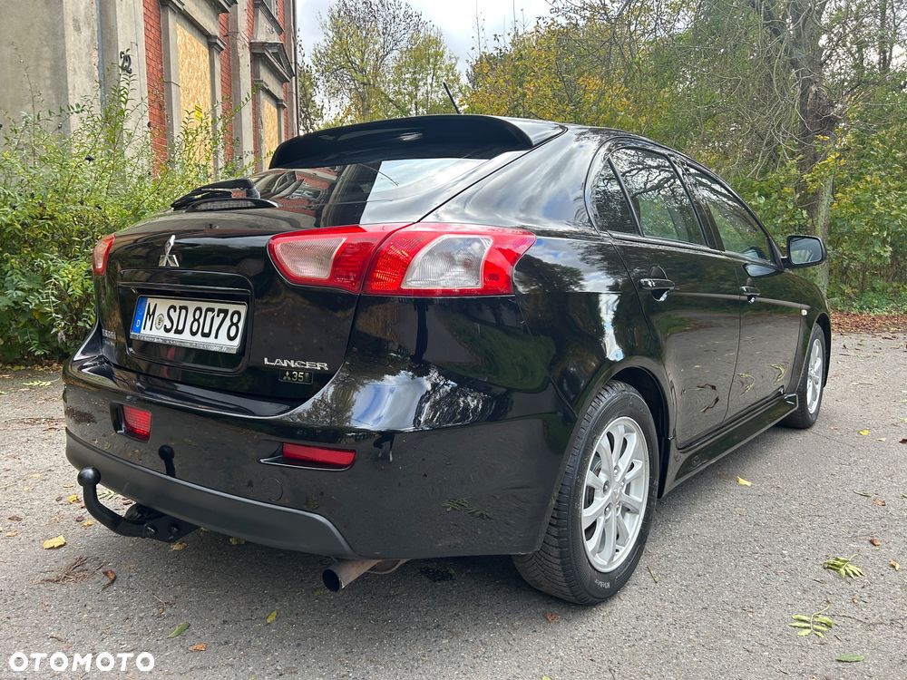 Mitsubishi Lancer 1.6 Invite - 3