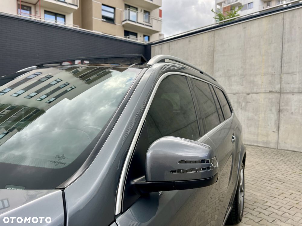Mercedes-Benz GLS - 36