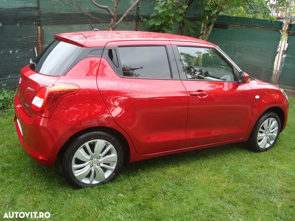 Suzuki Swift 1.2 Dualjet 12V MHEV Passion - 4