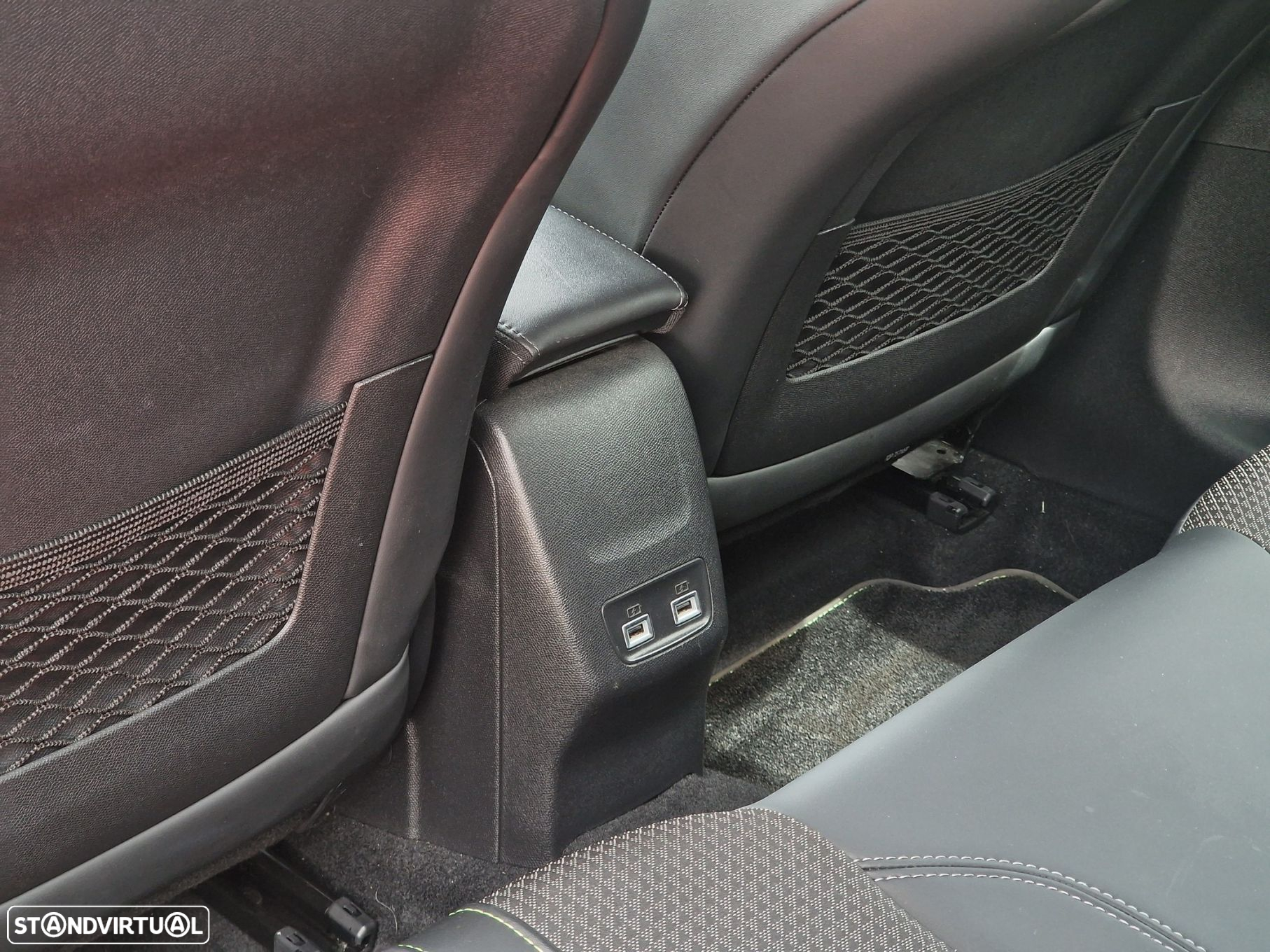 Peugeot e-208 50 kWh GT - 16