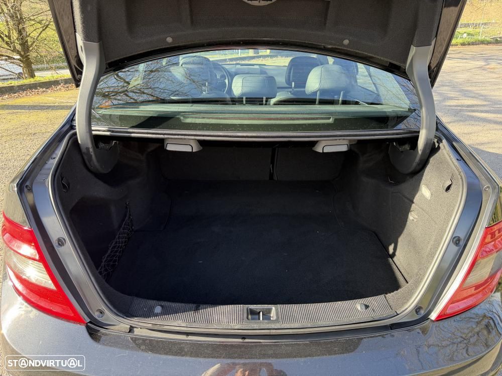 Mercedes-Benz C 220 CDI Avantgarde - 27