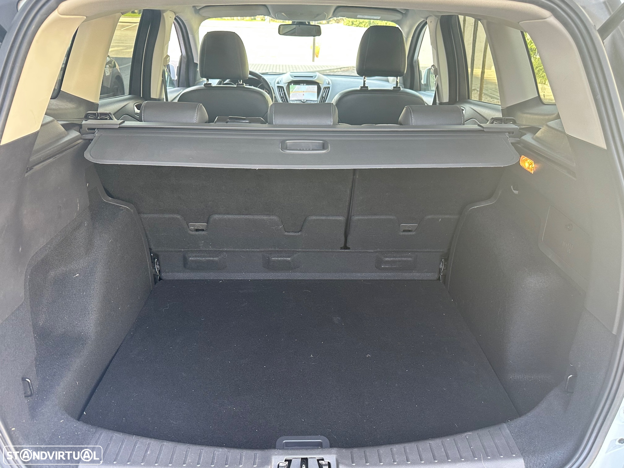 Ford Kuga 1.5 TDCi Titanium - 8