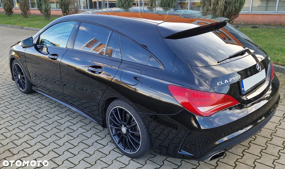 Mercedes-Benz CLA 250 4-Matic - 6