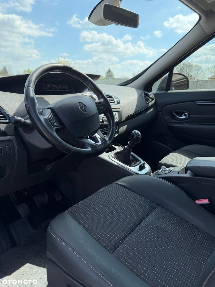 Renault Scenic 1.5 dCi Limited - 6