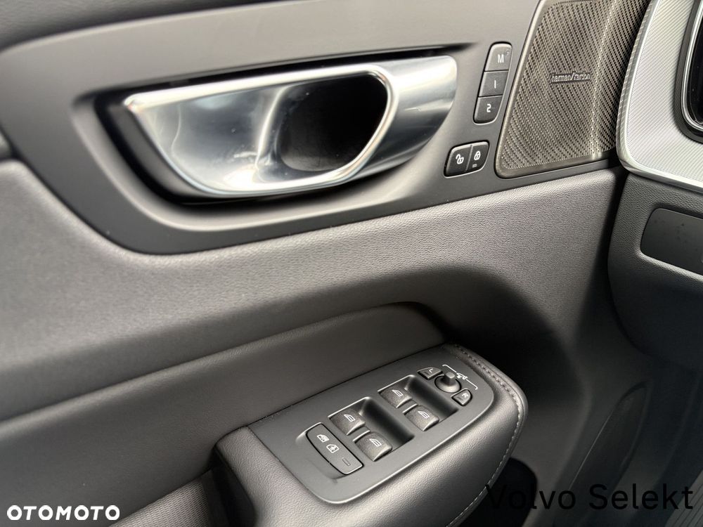 Volvo XC 60 - 22