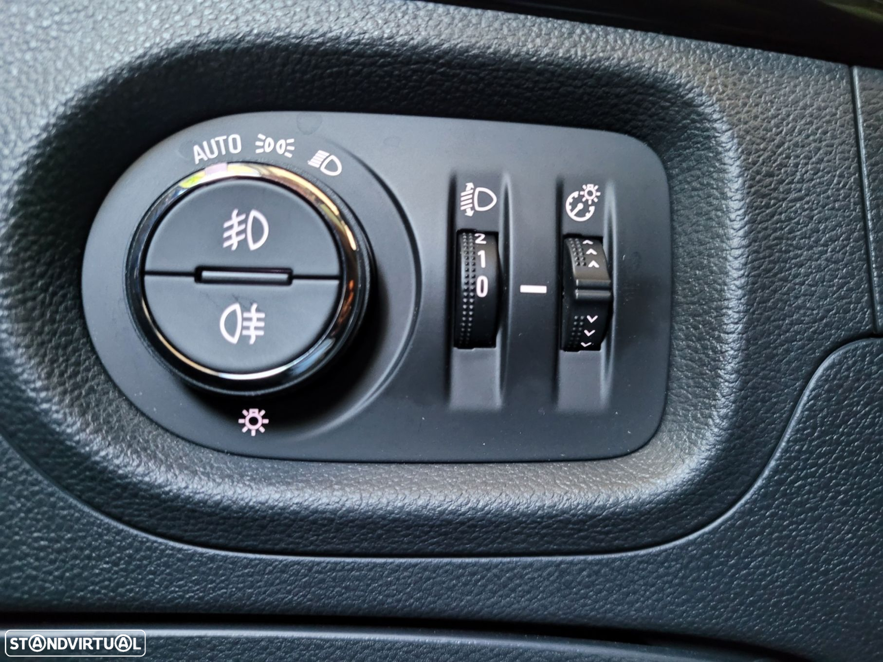 Opel Astra 1.0 Innovation S/S - 38