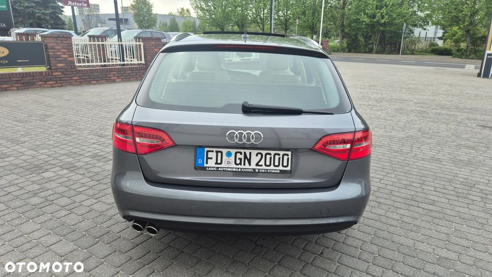 Audi A4 Avant 2.0 TDI DPF clean diesel multitronic Ambiente - 9