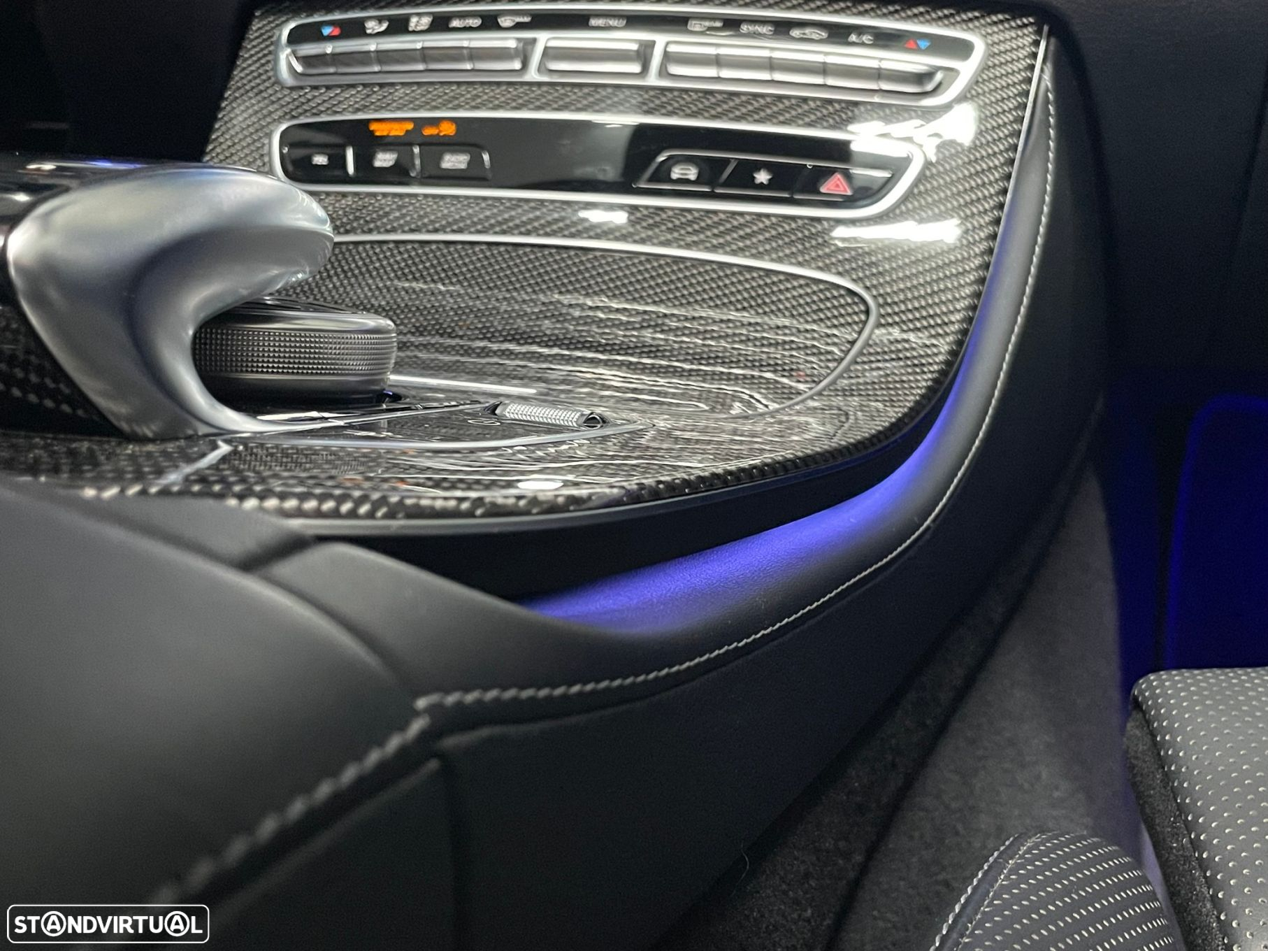 Mercedes-Benz E 220 d AMG Line - 29