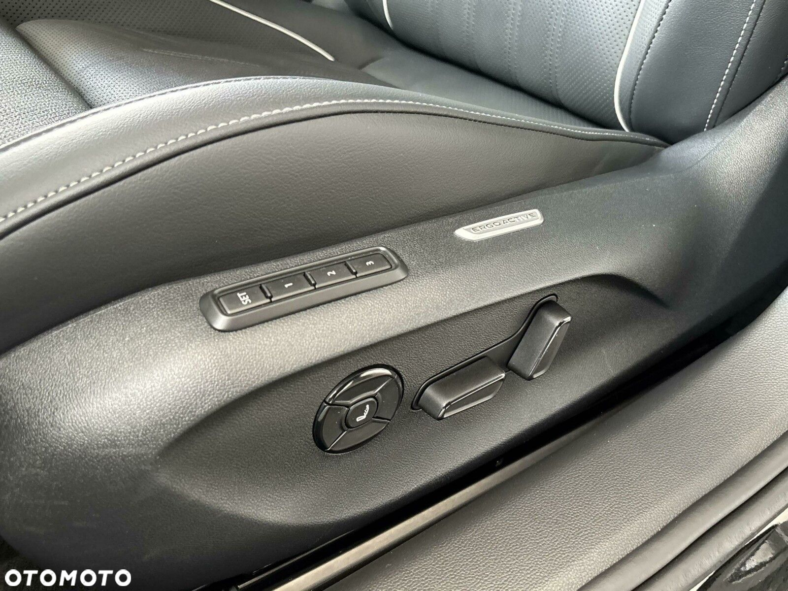 Volkswagen Passat - 14
