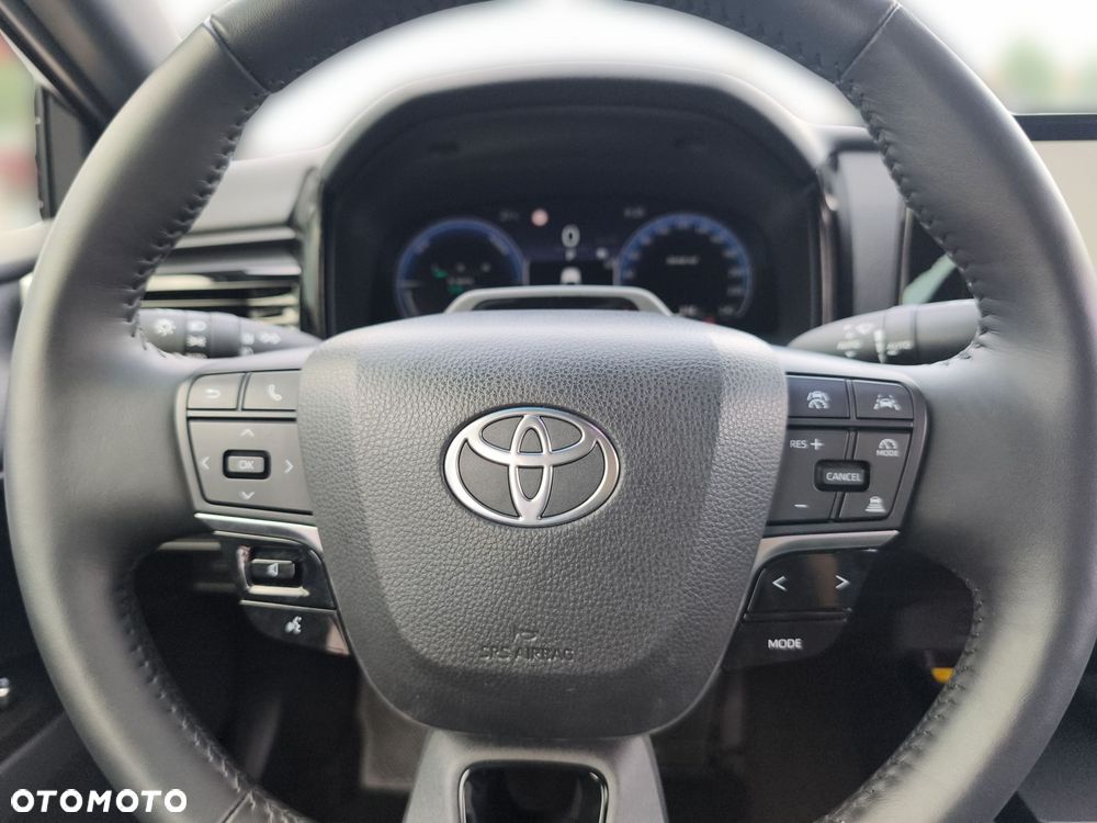 Toyota Camry - 16