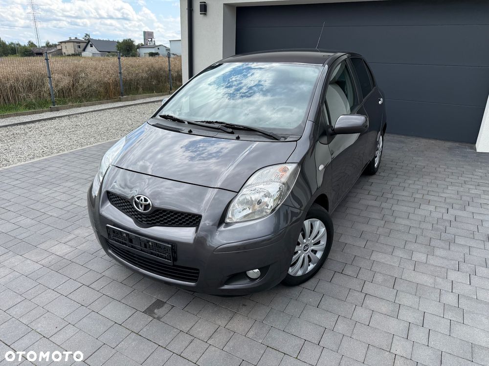 Toyota Yaris - 2