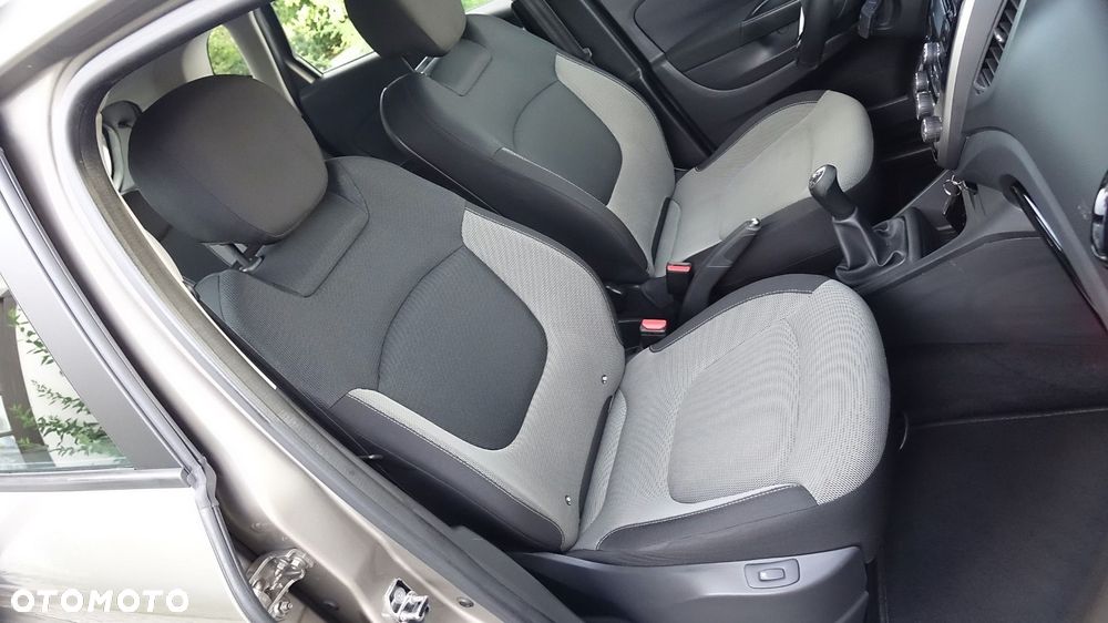 Renault Captur - 29