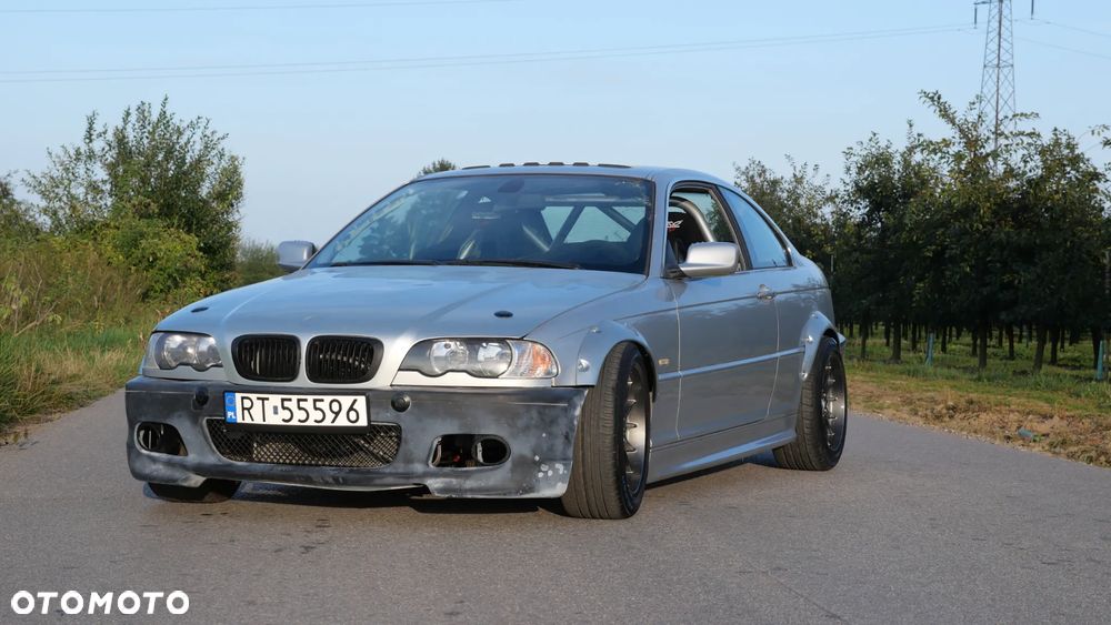 BMW Seria 3 330Ci - 25