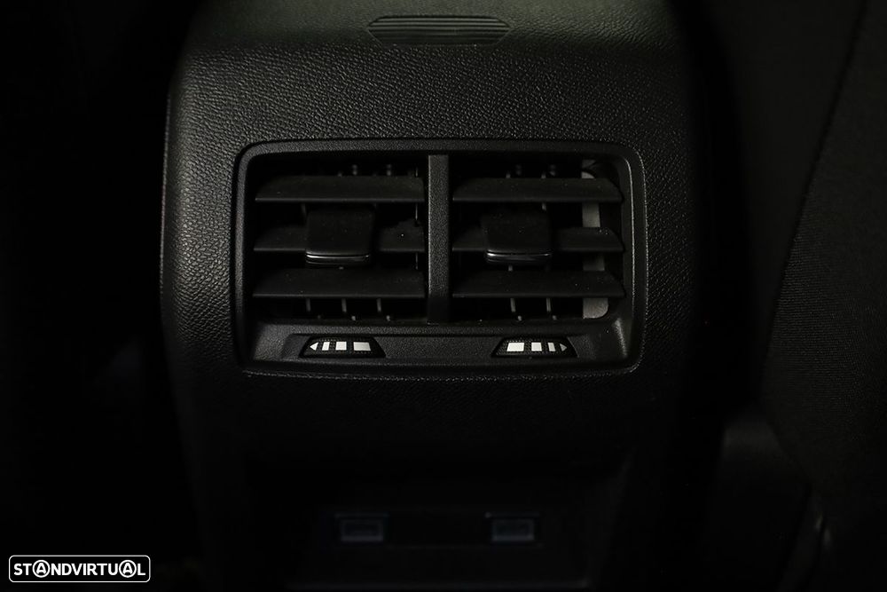 Peugeot 308 1.2 PureTech Allure EAT8 - 21