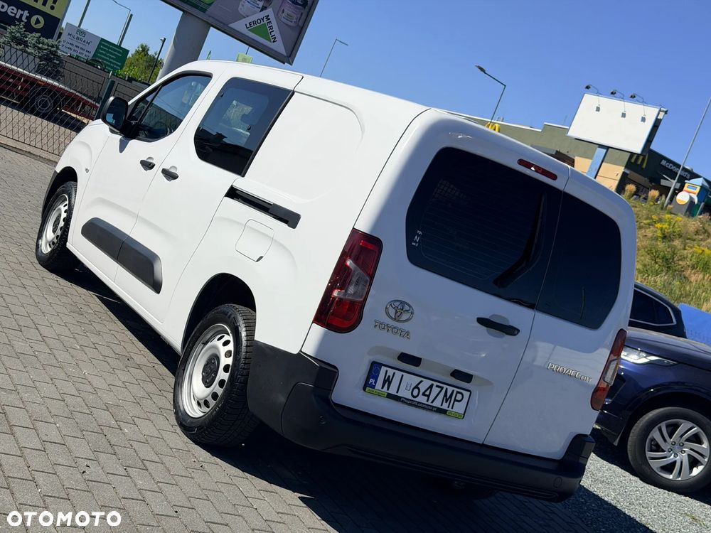 Toyota Proace City - 8