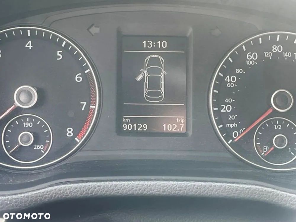 Volkswagen Passat - 9