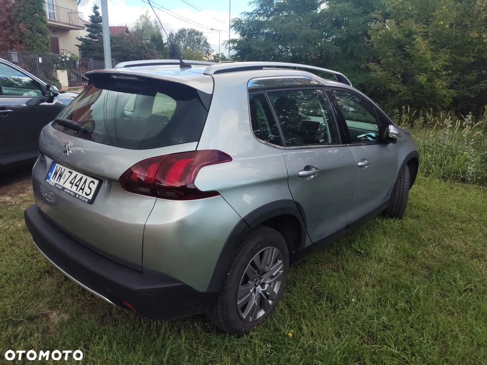 Peugeot 2008 1.5 BlueHDi Allure S&S - 5