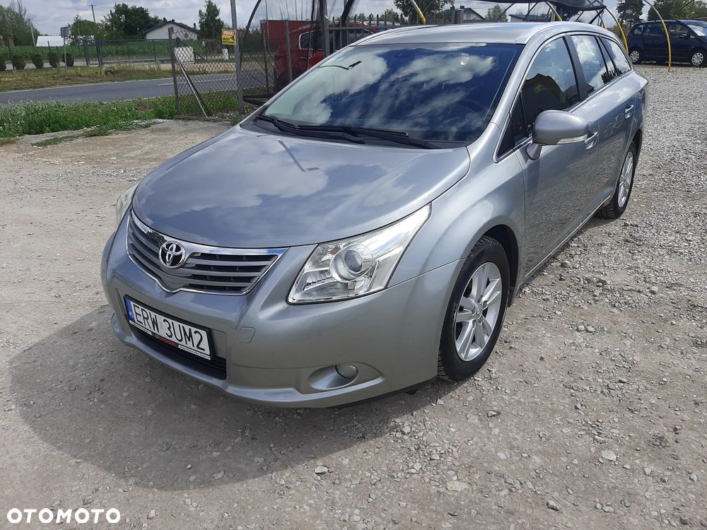 Toyota Avensis 1.8 Executive - 1