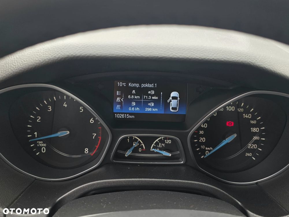 Ford Focus - 27