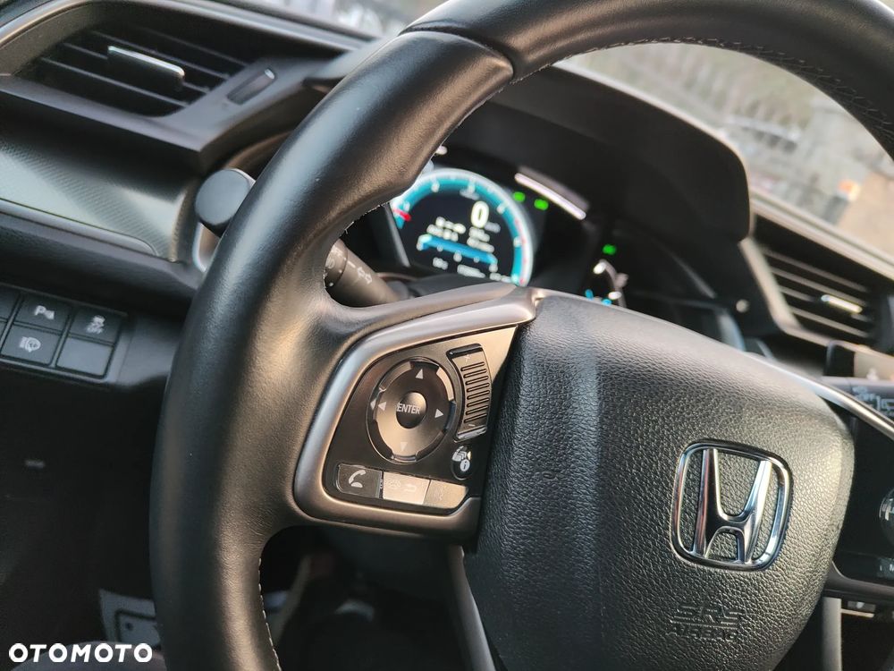 Honda Civic 1.6 i-DTEC Executive Black Edition - 31