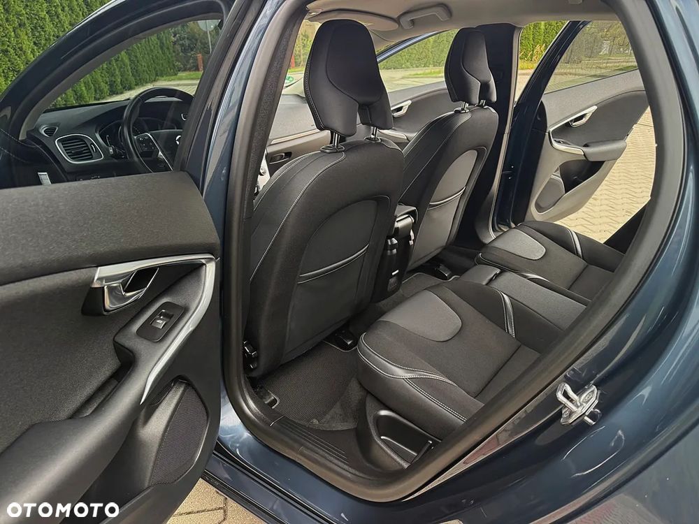 Volvo V40 D2 Summum - 18
