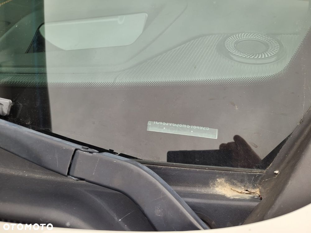 Jeep Grand Wagoneer - 22