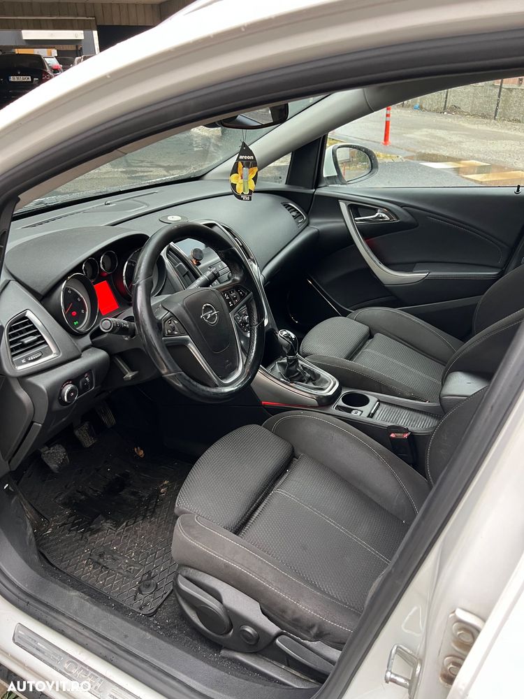 OPEL Astra 2011 — imagine 7