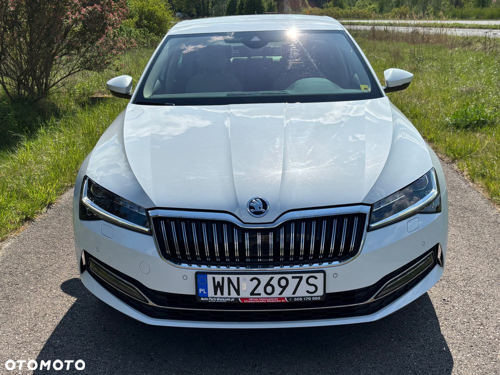 Skoda Superb 2.0 TDI SCR Style DSG - 2