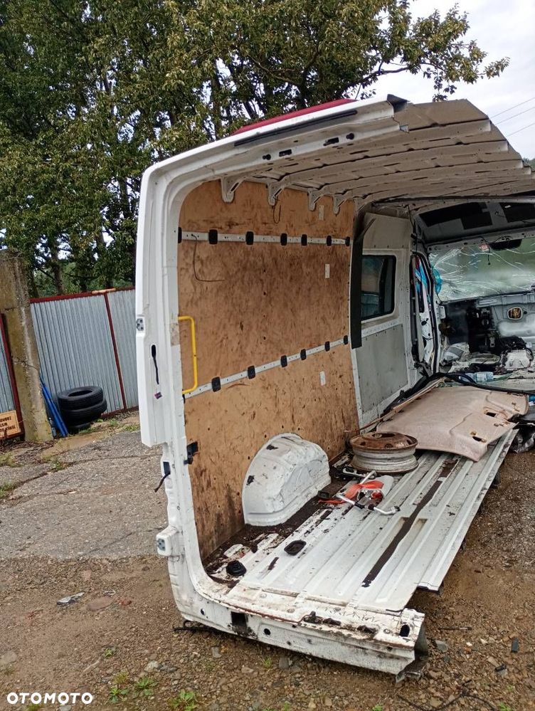 KAROSERIA ĆWIARTKA BŁOTNIK TYŁ LEWY  MAN TGE Autobus 2017 - 2022 2.0 TDI 130 kW [177 KM] olej - 4