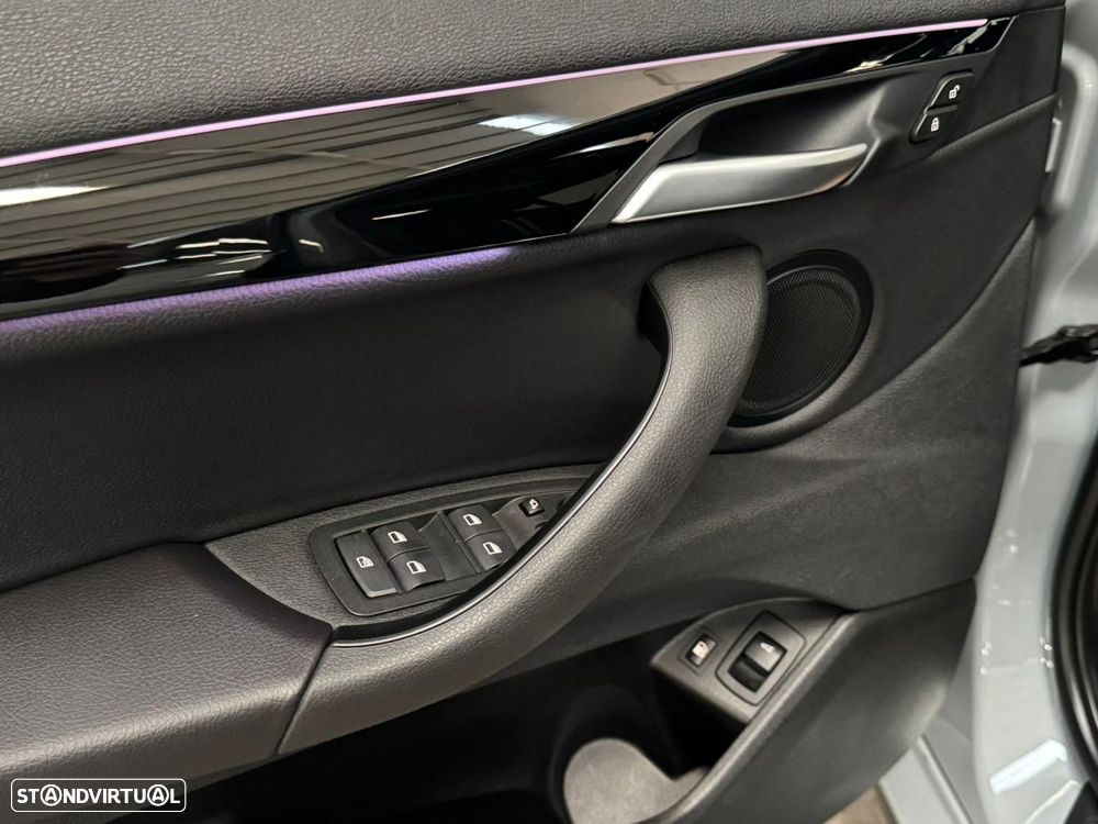 BMW X2 25 e xDrive Pack M - 31