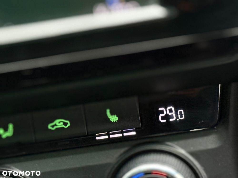 Skoda Octavia 2.0 TDI RS - 24