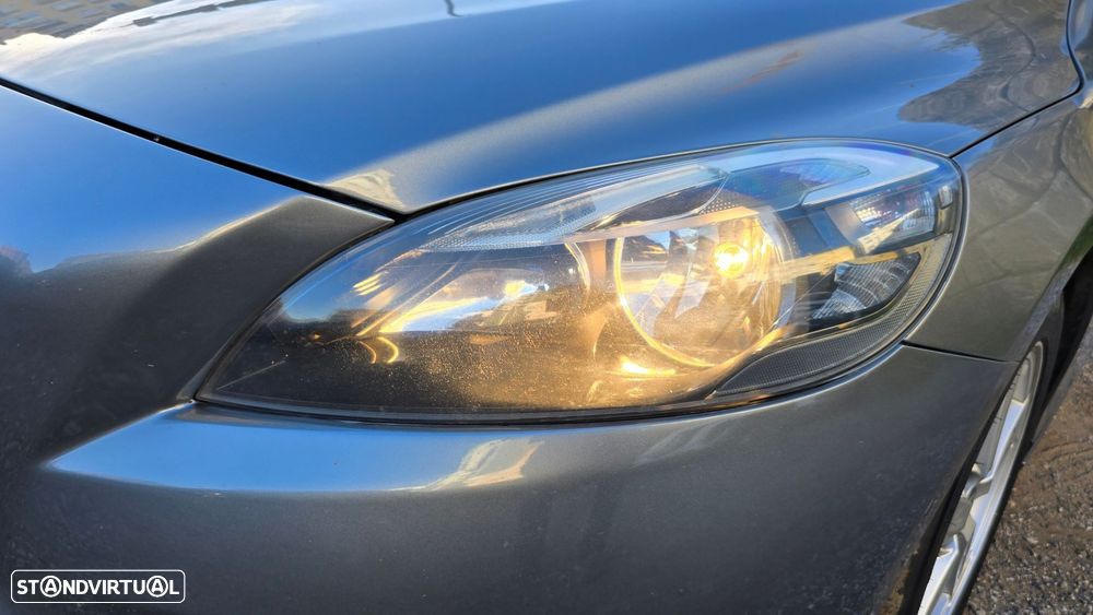 Volvo V40 1.6 D2 Momentum Powershift Eco - 48