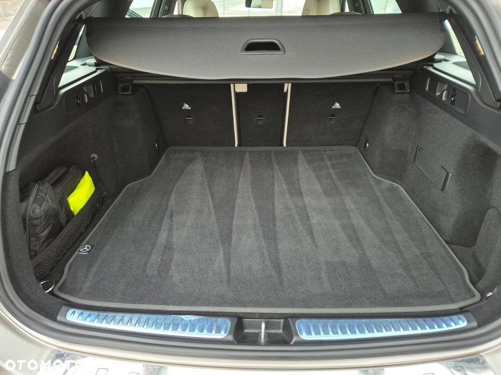 Mercedes-Benz Klasa C 200 d 9G-TRONIC - 17