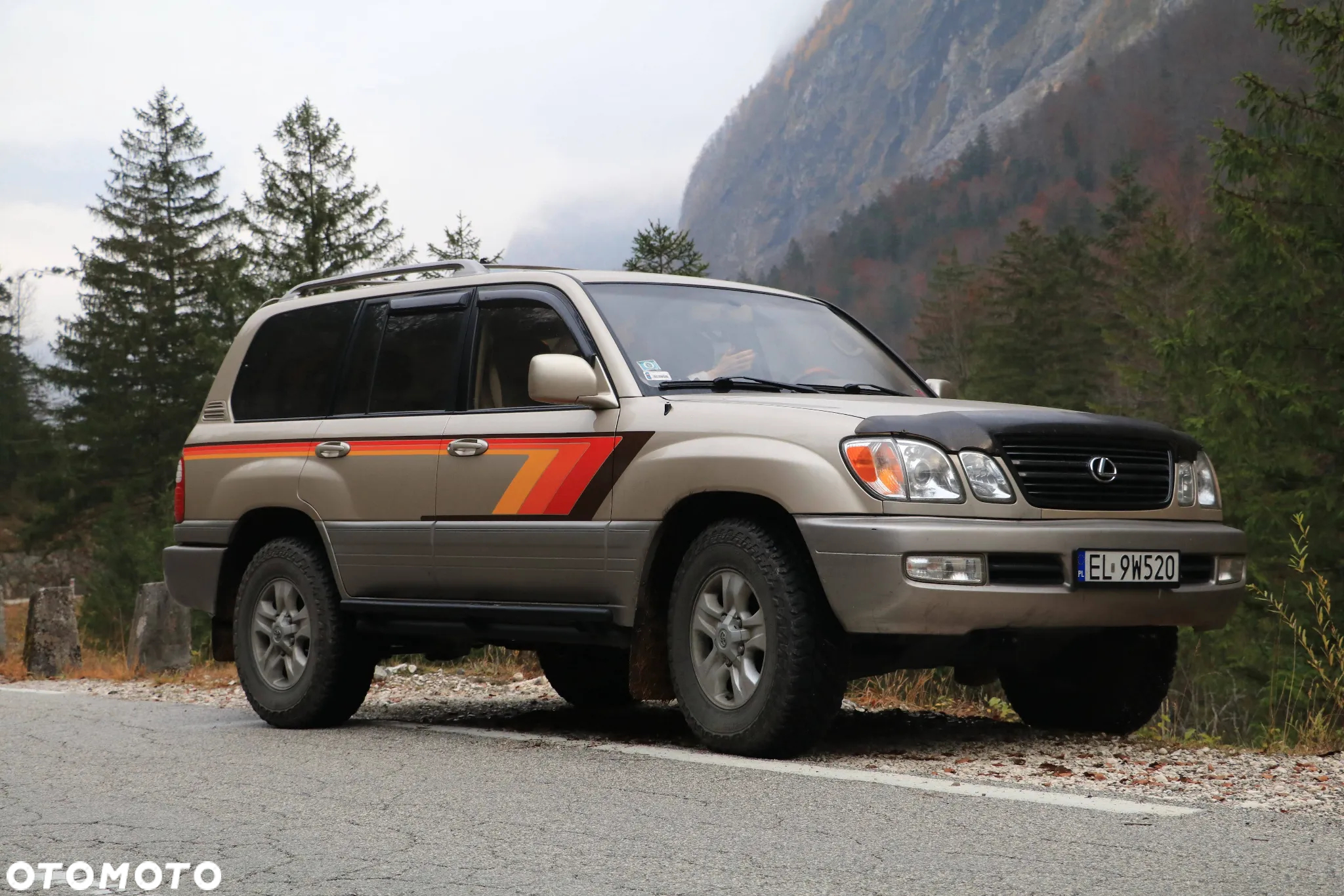 Lexus LX 470 - 2
