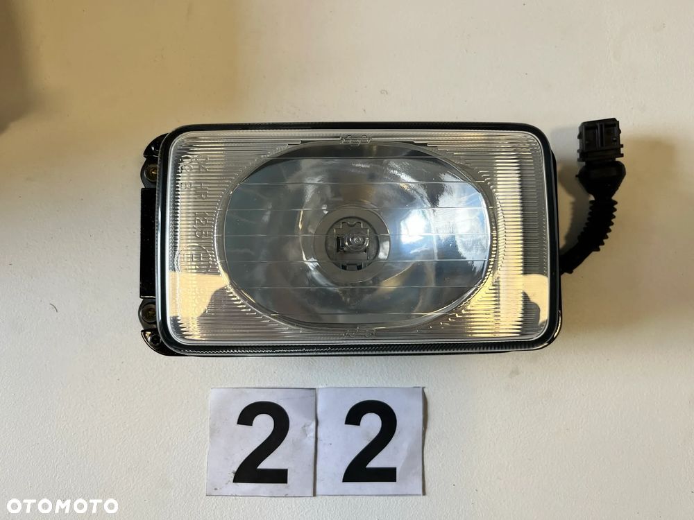 HALOGEN MERCEDES MP1 ACTROS  AXOR ATEGO A0028208556 - 1