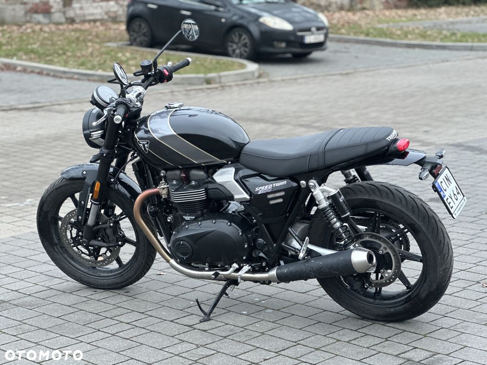 Triumph Speed Twin - 2