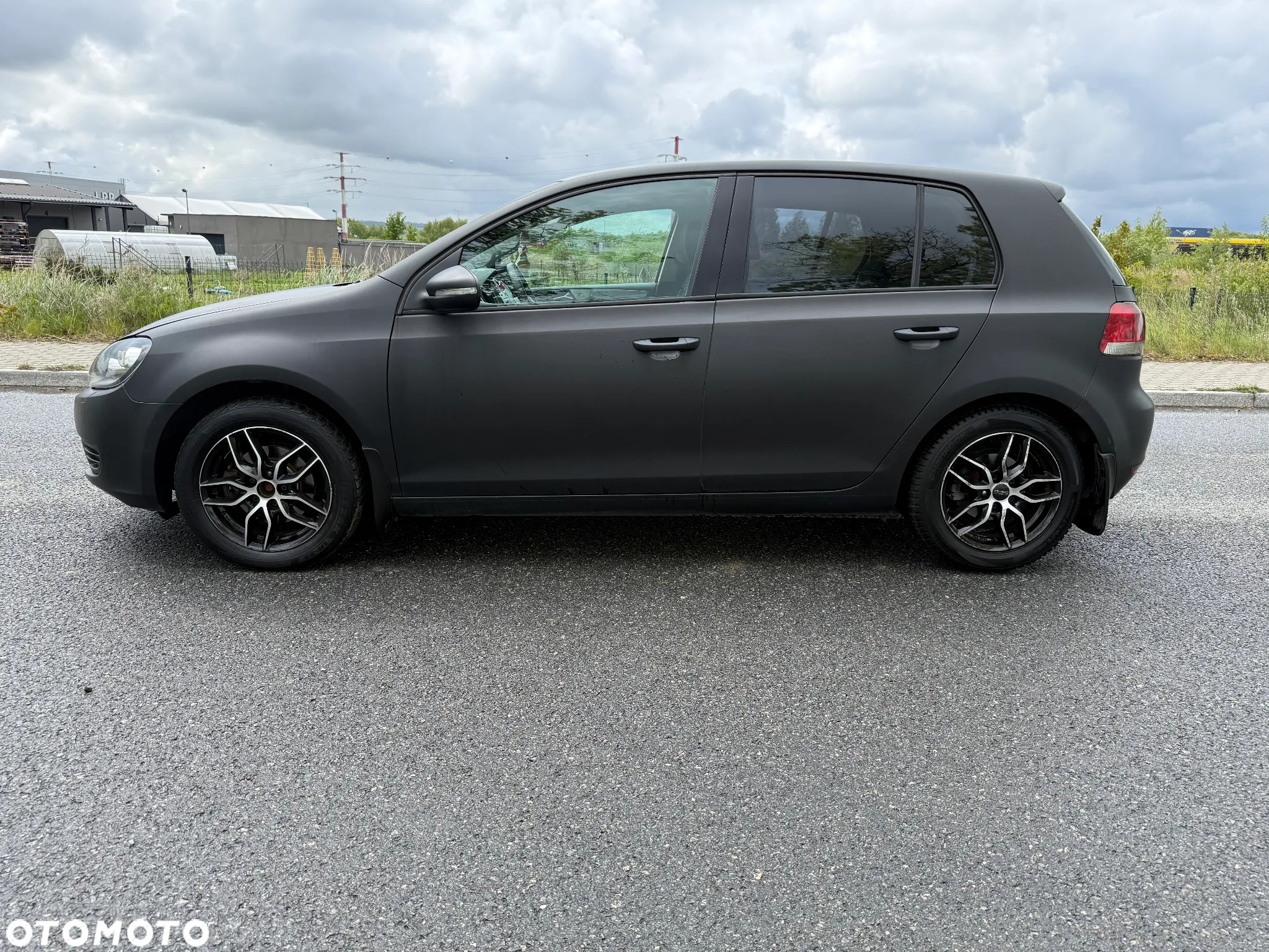 Volkswagen Golf - 6