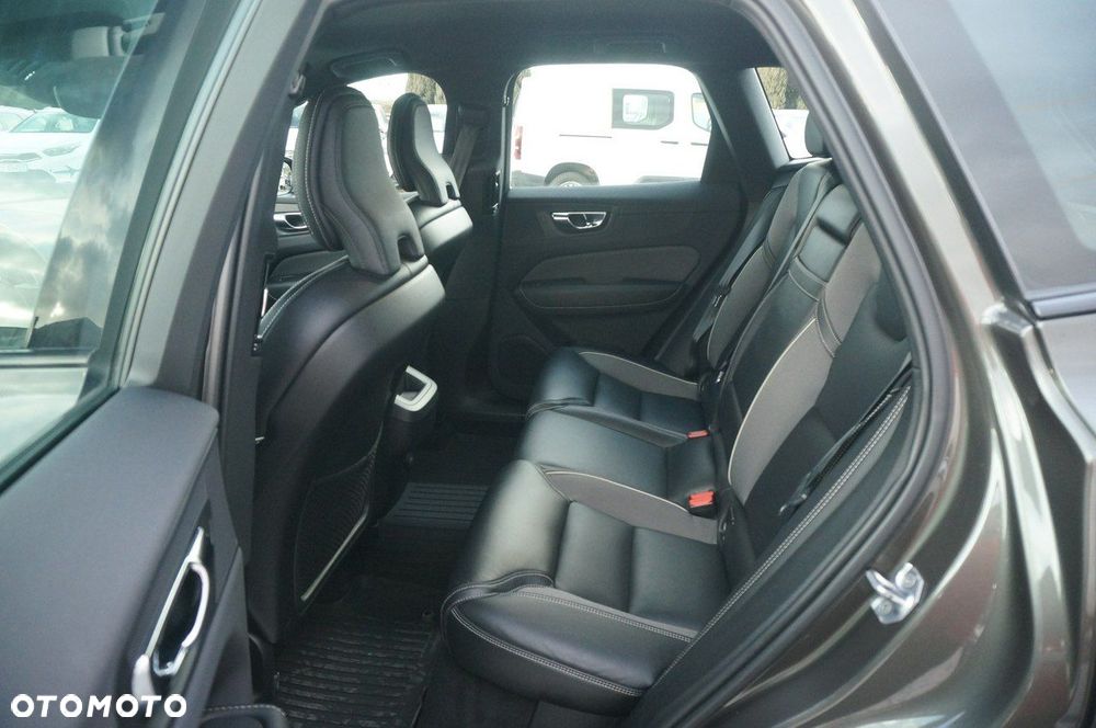 Volvo XC 60 - 25