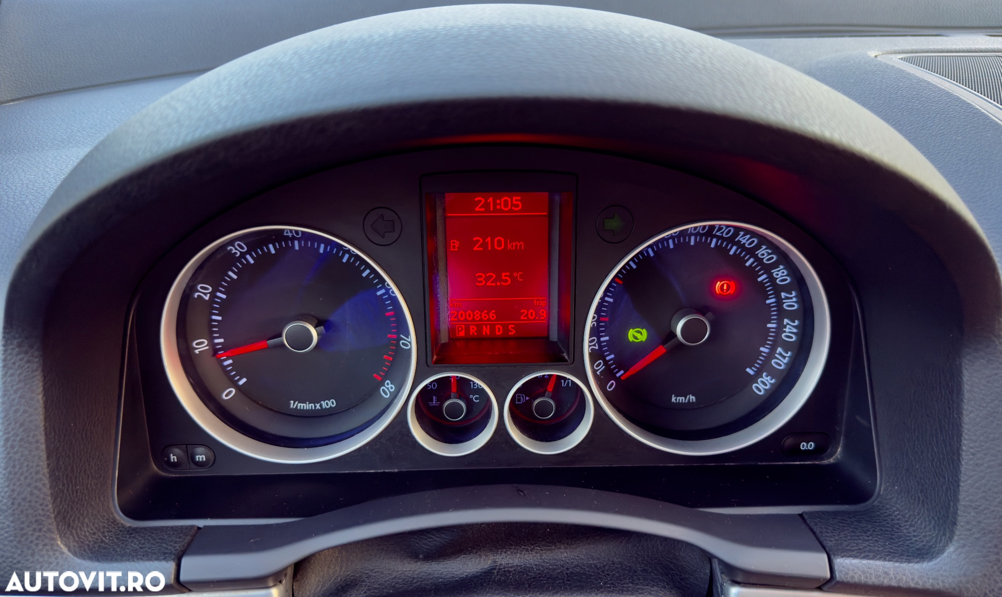 Volkswagen Golf 2.0 FSI GTI DSG - 12