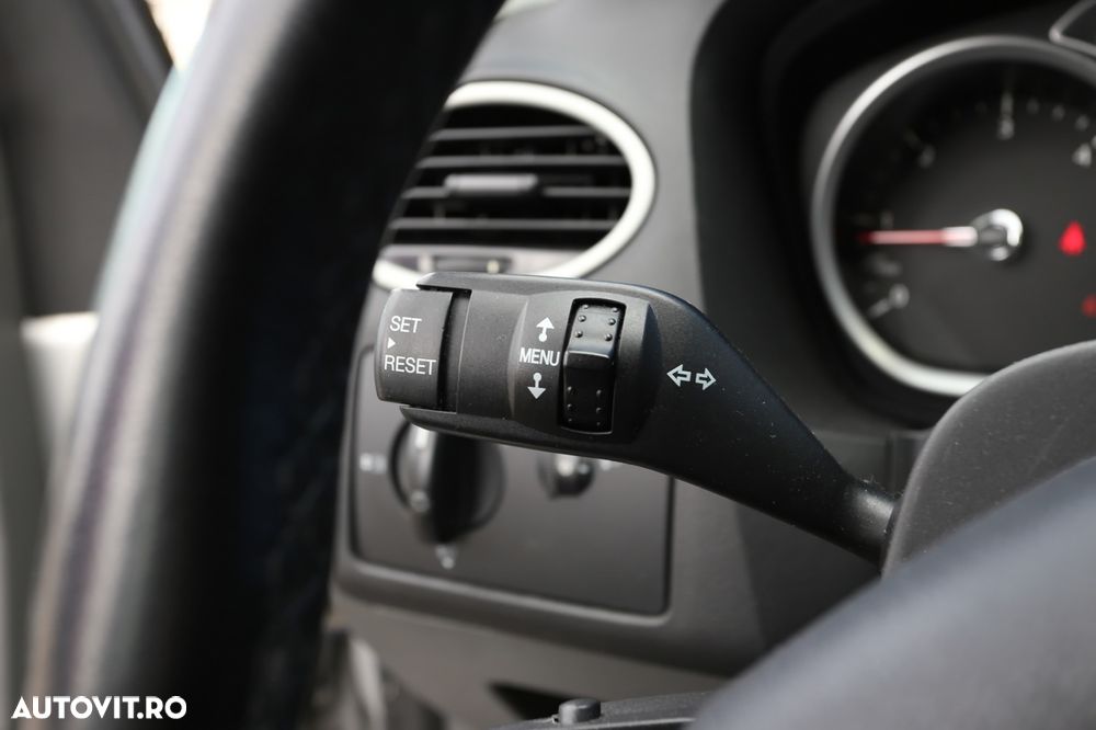 Ford Focus 1.6 TDCI Ambiente - 18