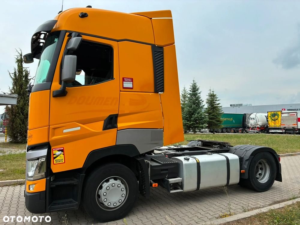 Renault T480 High CAB - 7