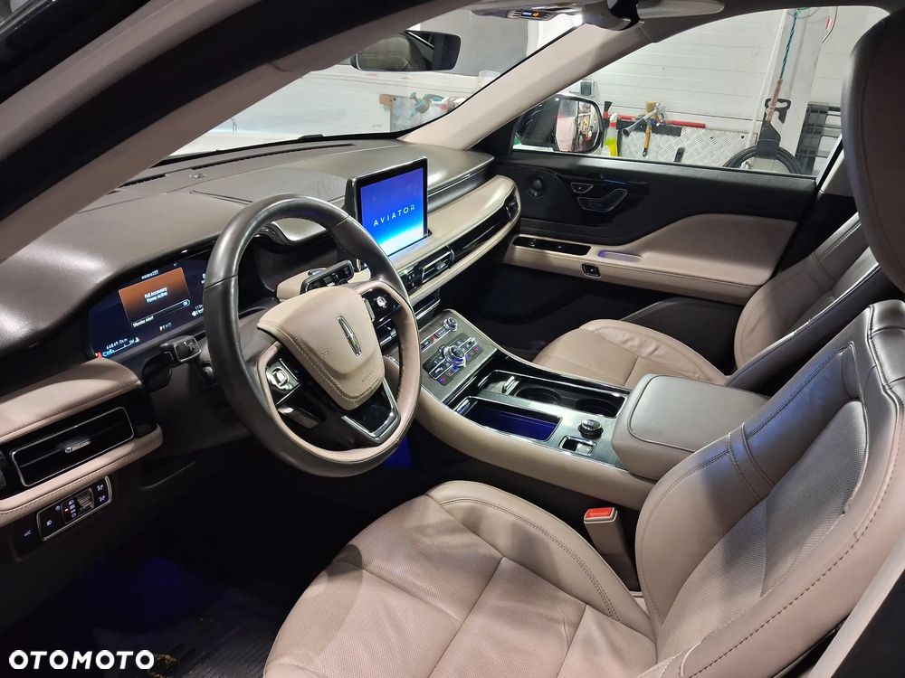 Lincoln Aviator - 27