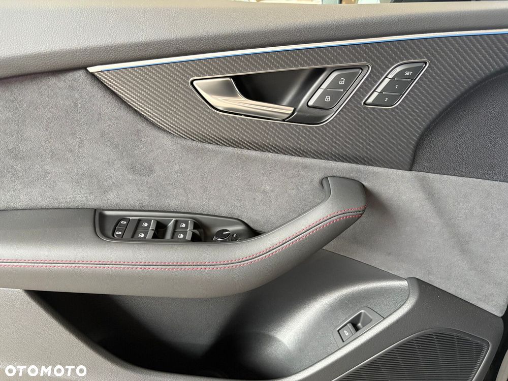 Audi Q8 - 14