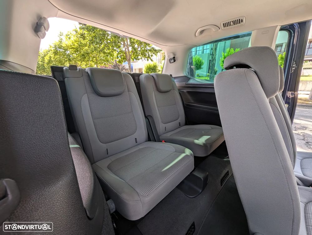 VW Sharan 2.0 TDI Confortline - 17