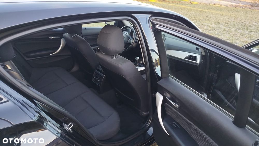 BMW Seria 1 114i - 10